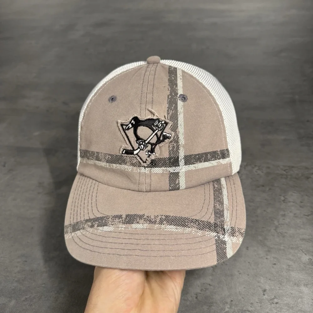 Vintage Pittsburgh Penguins Hat Gray Black Plaid Distressed Mesh Trucker Cap NHL - Picture 2 of 7